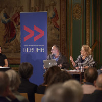 lit.RUHR 2017: Polnische Literatur in der Villa Hügel: Jasmin Tabatabai, Ignacy Karpowicz, Olga Mannheimer und Leszek Żyliński (v.l.n.r.) © KandalowskiGieseler