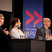 lit.RUHR 2024: 12.10. "Habe wieder begonnen, morgens nackt ein wenig zu turnen"* Amüsantes aus den Werkstätten der Literatur – mit Nina Kunzendorf, Matthias Matschke und Jakob Hein ©Anna Spindelndreier