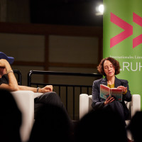 lit.RUHR 2024: 13.10.: Es ist endlich Zeit, sich an das Leben zu verschwenden – mit Lucy Fricke und Daniel Schreiber ©Anna Spindelndreier